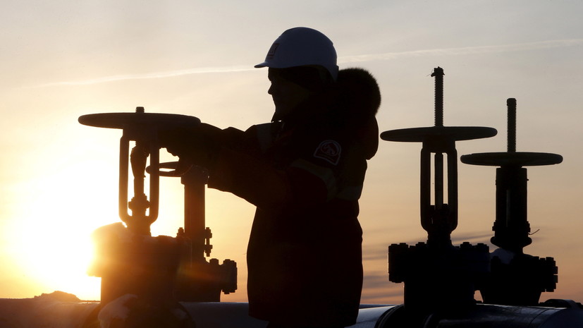 Новак о причинах газового кризиса в Европе, запуске «Северного потока — 2», ценах на нефть в 2022 году